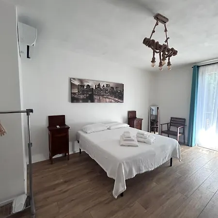 Parco Vasela Gæstehus Sabbio Chiese